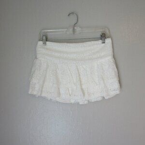 Cider White Layered & Ruched Lace Back Zip Mini Skort Size Small
